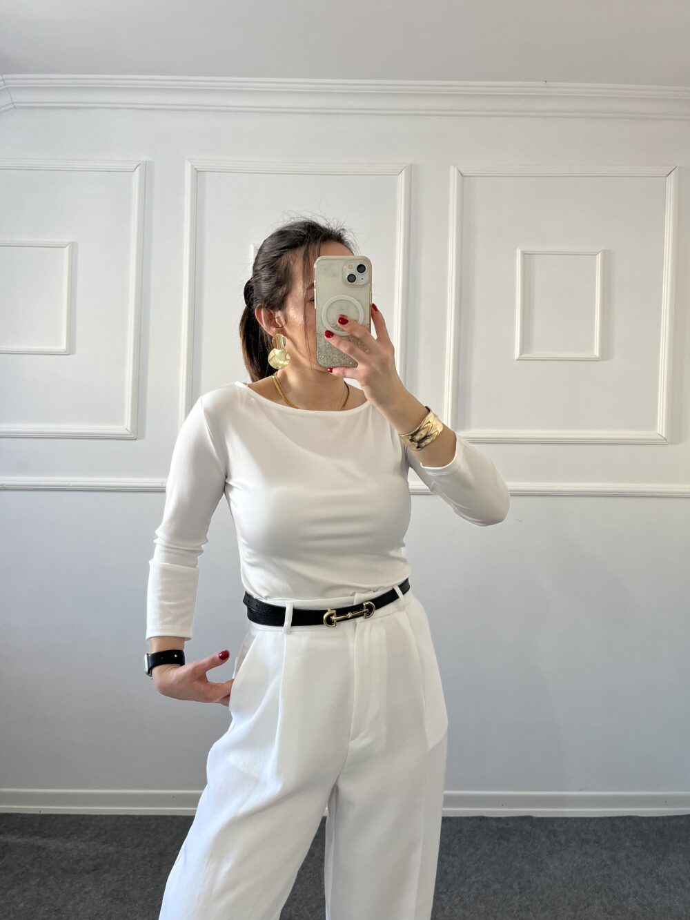 Marka Model Kayık Yaka Beyaz Bluz - Görsel 4