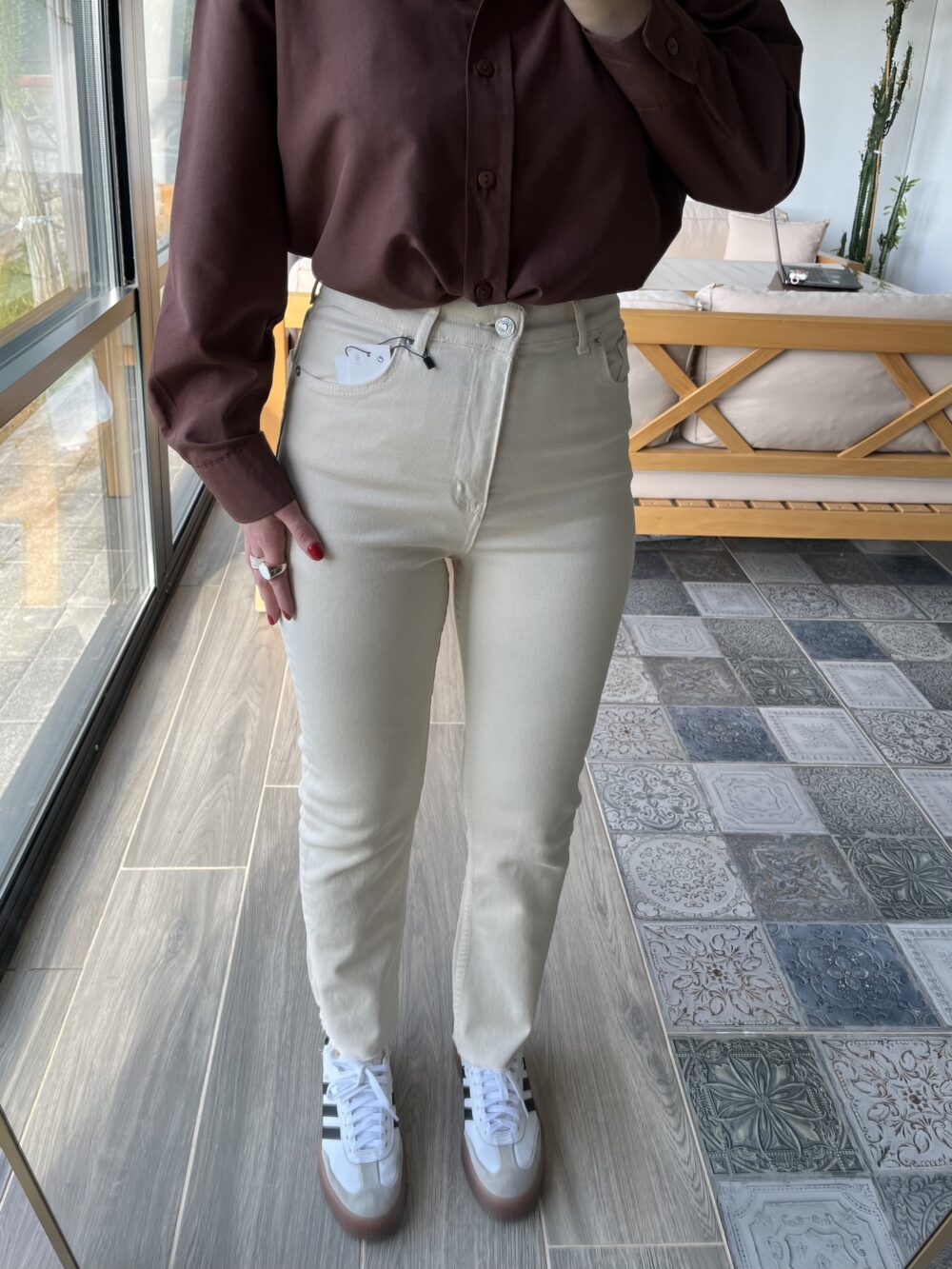 Boyfit Kesik Paça Ekru Jean - Görsel 3