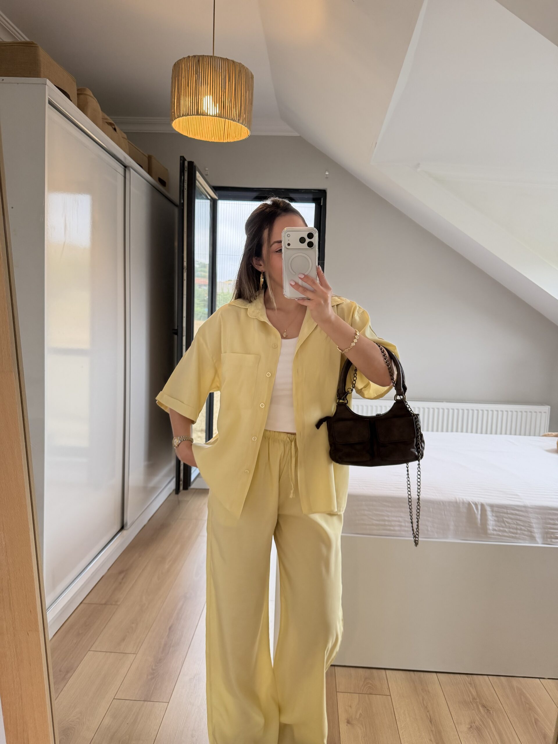 Butter Yellow Takım